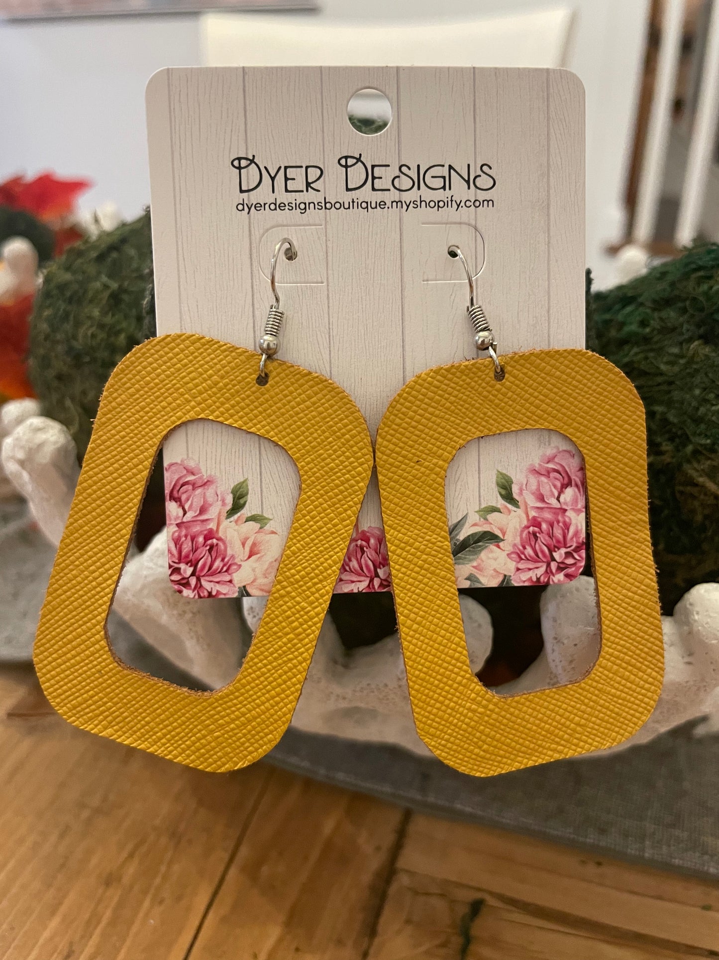 Mustard Yellow Open Rectangle